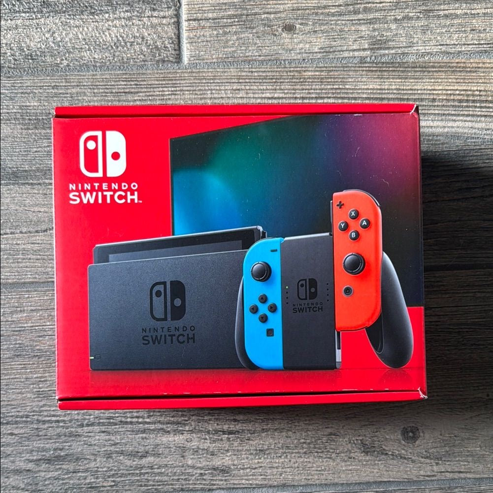 Nintendo Switch Nintendo with Neon Blue and Neon Red Joy-Con 32G 2022