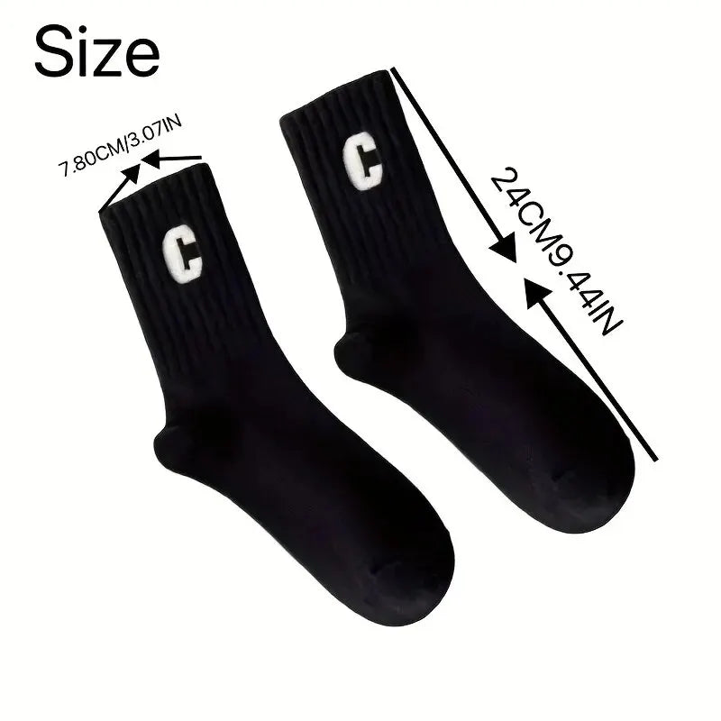 5 pairs of women's C-letter printed socks, fashionable and versatile