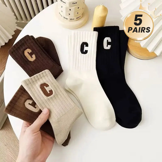 5 pairs of women's C-letter printed socks, fashionable and versatile