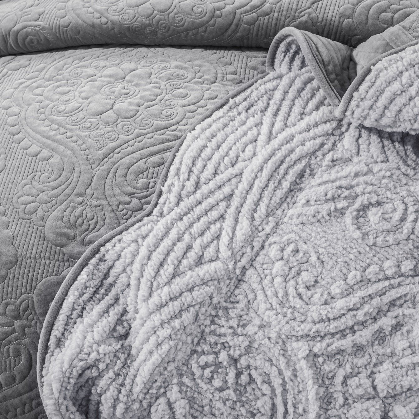 DaDa Bedding Elegant Micro Fleece Sherpa Bedspread Blanket Set -