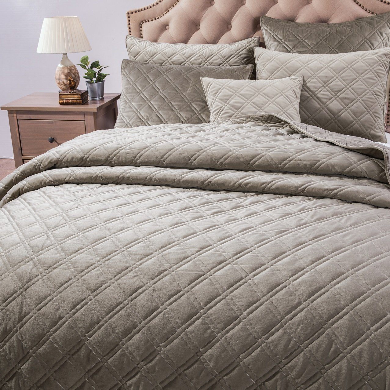 DaDa Bedding Velvety Soft Taupe Grey Velour Coverlet Bedspread Quilt